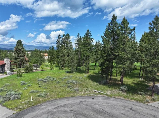 Golf resort lot off the 9th hole at the Wilderness Club