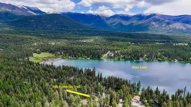 Well-kept 3-bed with Glen Lake views and shop space 7 of 16